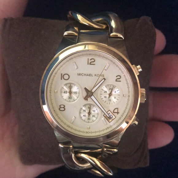 MK USED WATCH - Picture 3 of 5